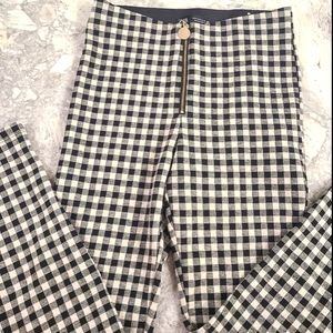 Cute skinny leg plaid leggings/ pant